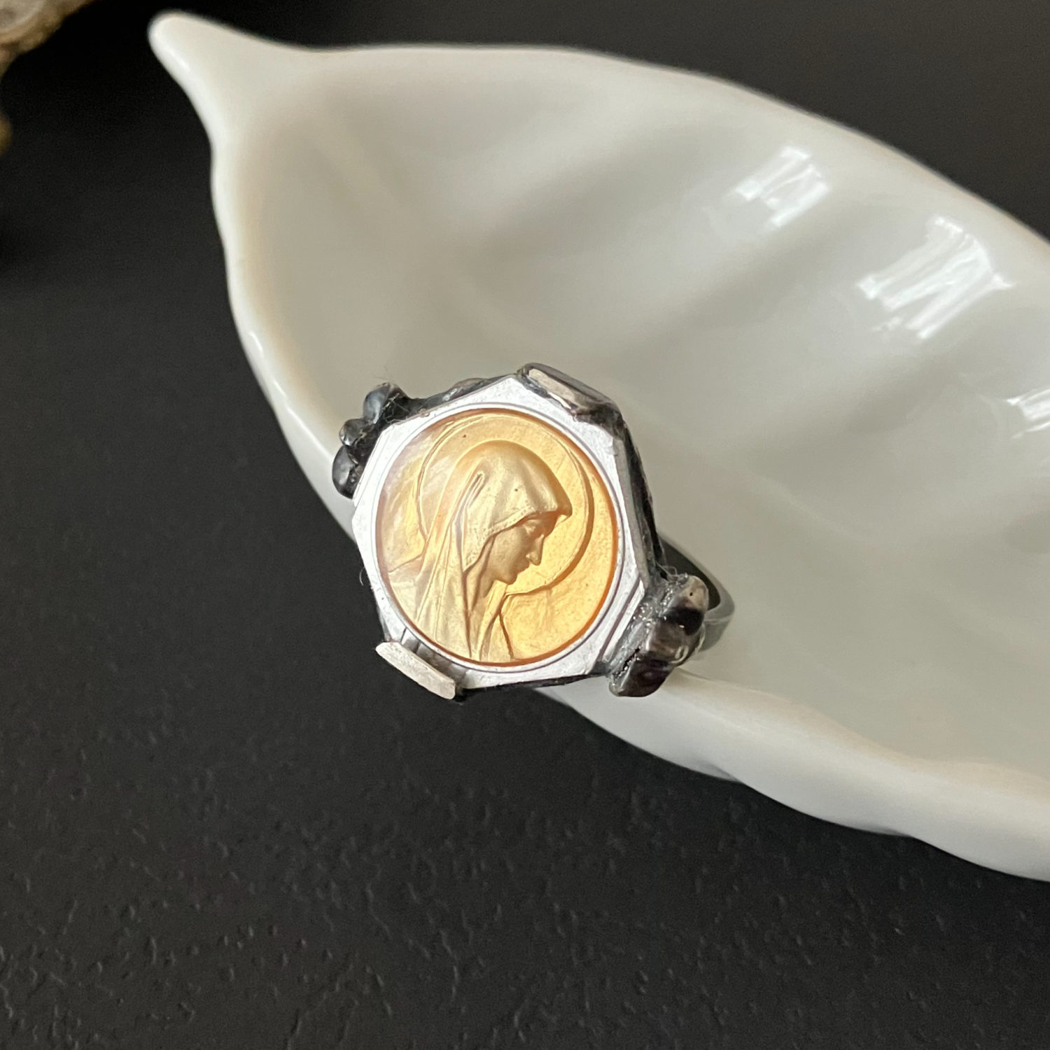 メダイ　リング